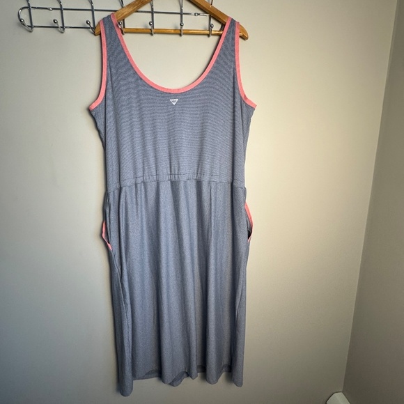 Columbia Omni-Wick Pin-Striped Outdoor Tank Knee Dress Gray 1X PFG Waist Tie - Picture 5 of 15